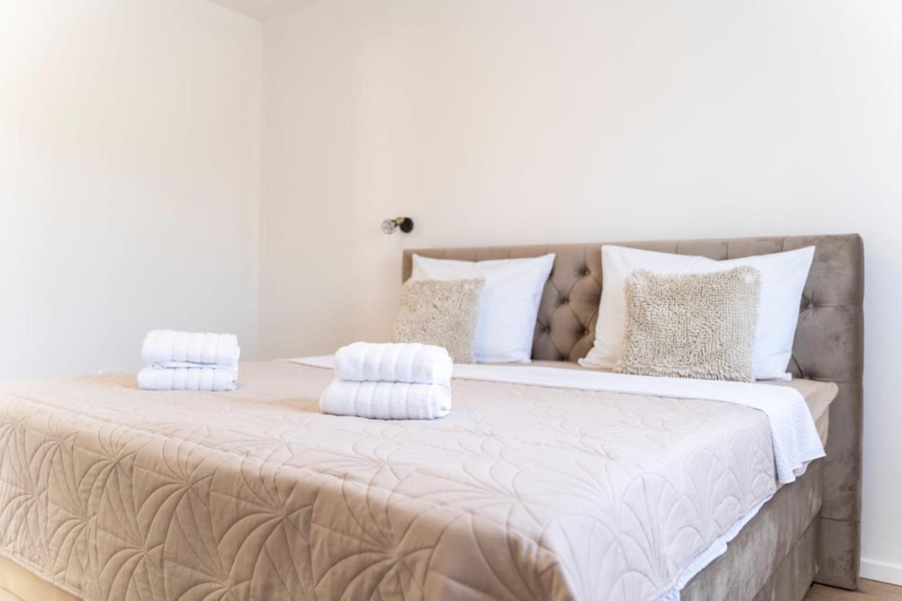 Apartmani Carmen Bibinje Exterior foto