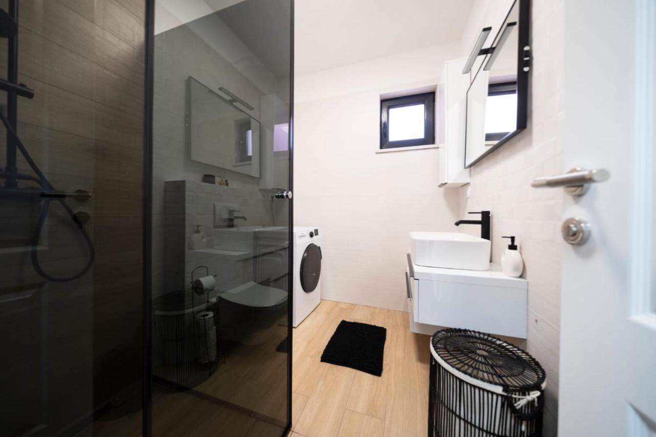 Apartmani Carmen Bibinje Exterior foto