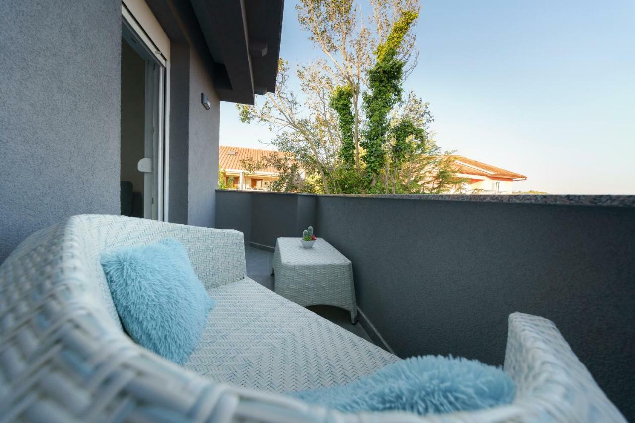 Apartmani Carmen Bibinje Exterior foto